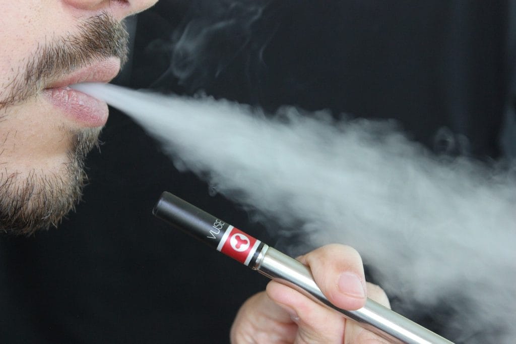 Practising Vape Pen Etiquette in Public Settings Vape Pen